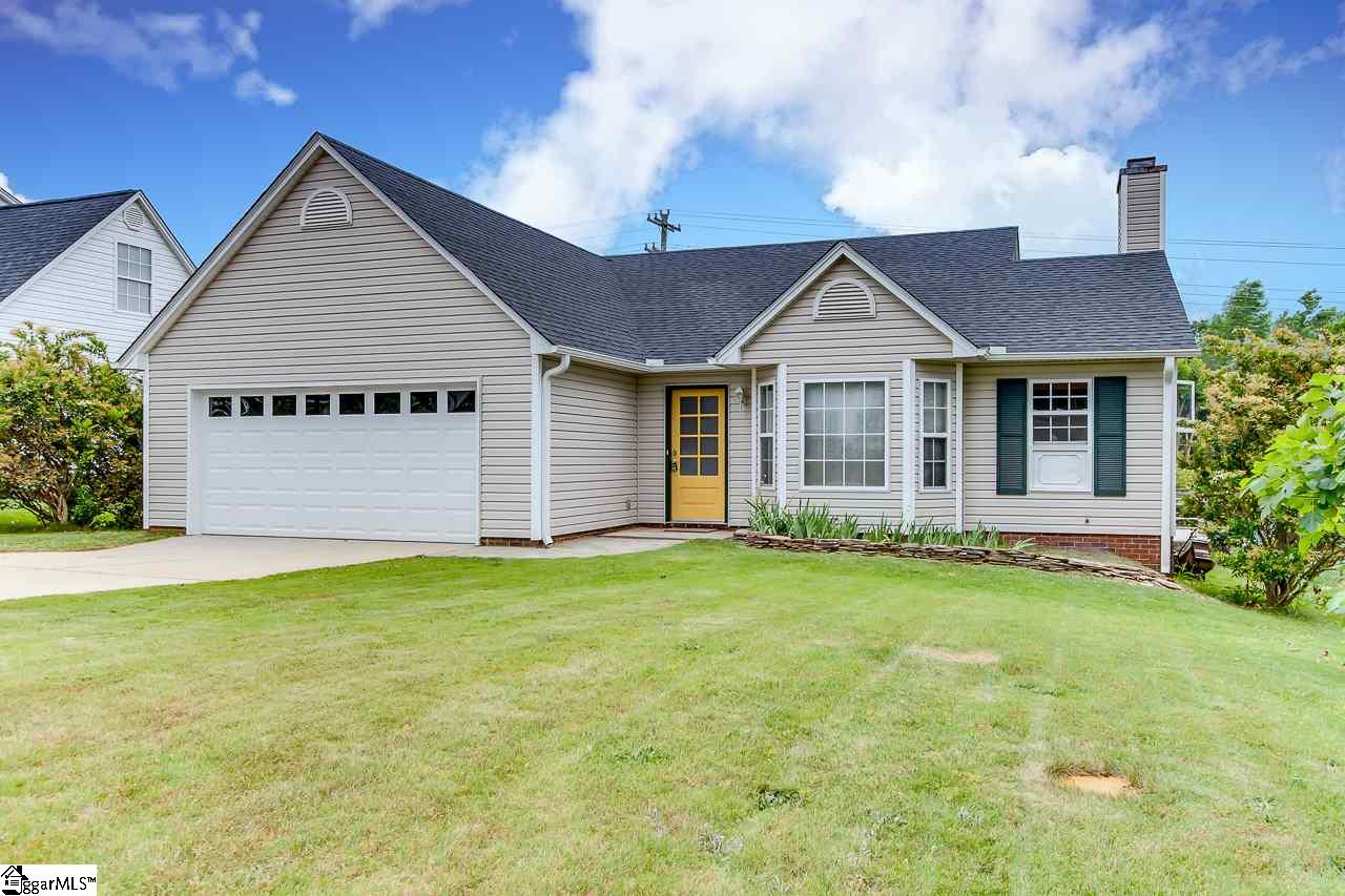 601 Riverside Chase Circle Greer, SC 29650 - Photo 2 of 36