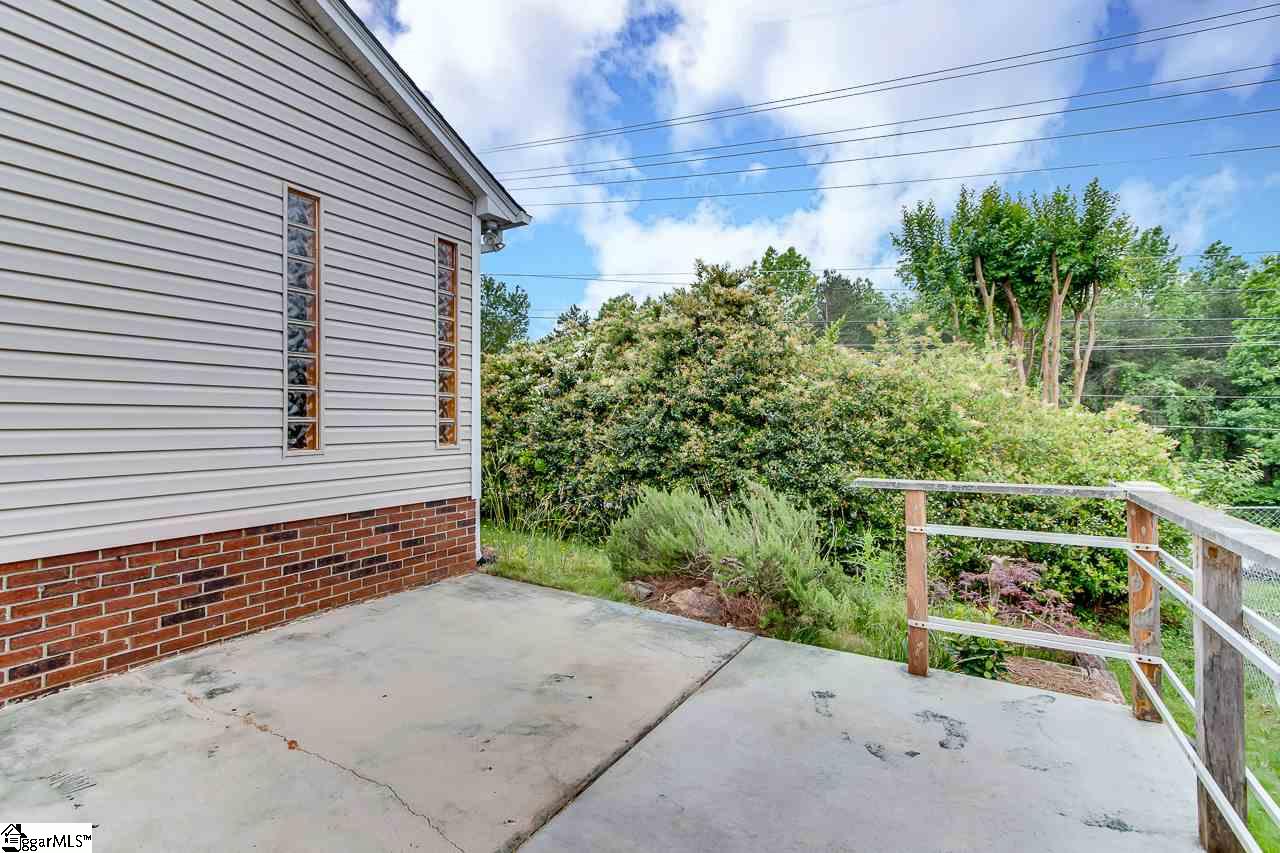 601 Riverside Chase Circle Greer, SC 29650 - Photo 33 of 36