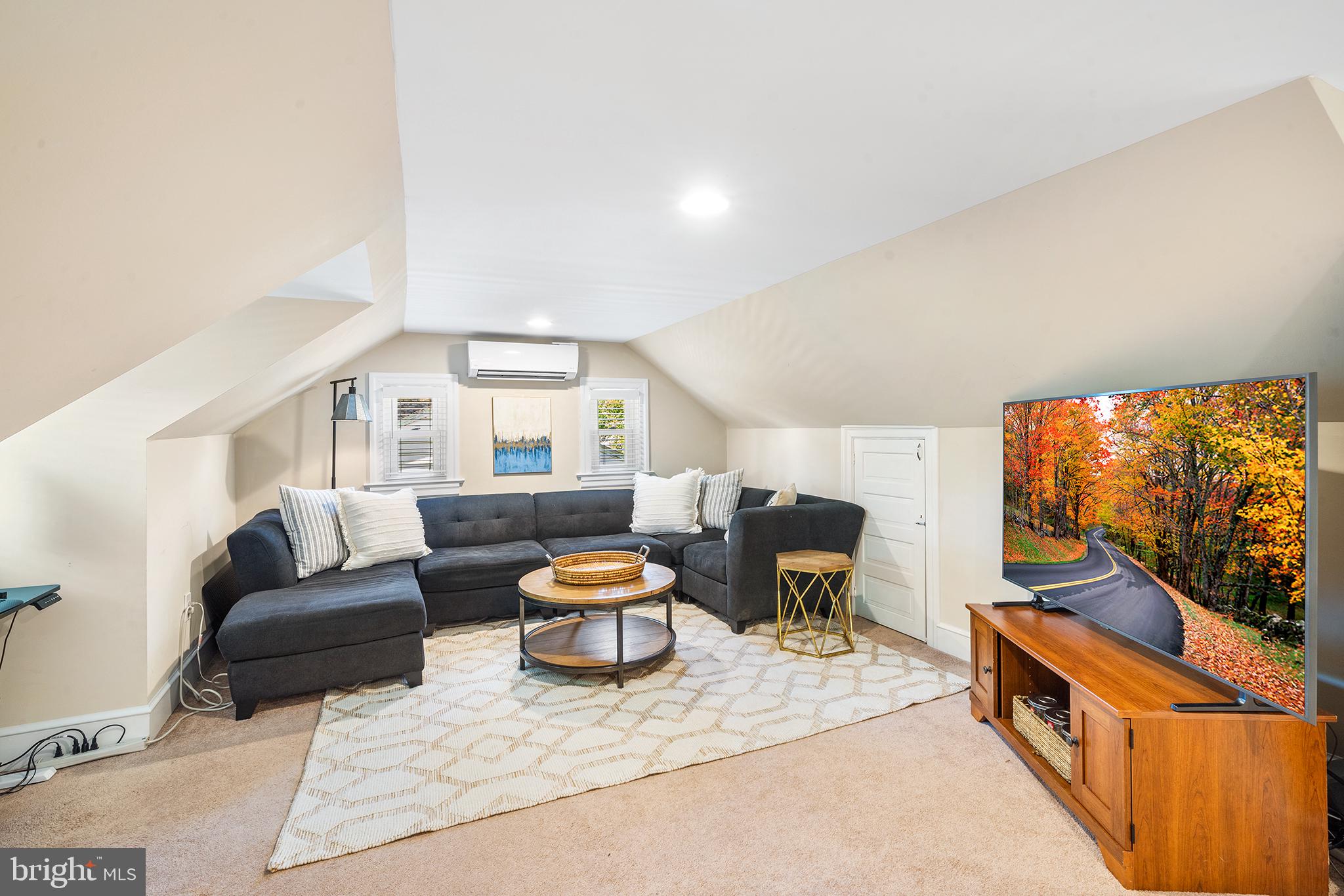 614 East Manoa Road Havertown, PA 19083 - Photo 25 of 39 Family Room, Third Floor
