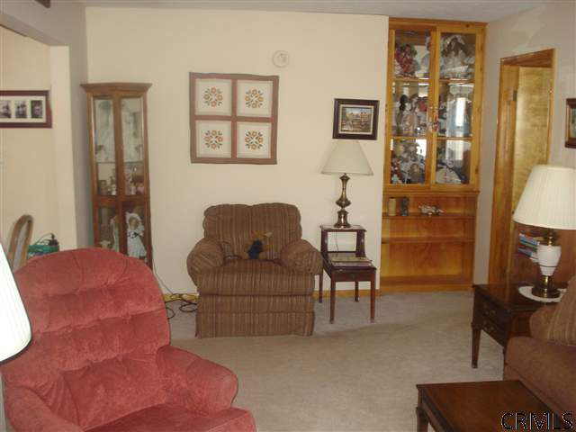 63 Hunting Road Colonie, NY 12205 - Photo 5 of 12 Photo 5