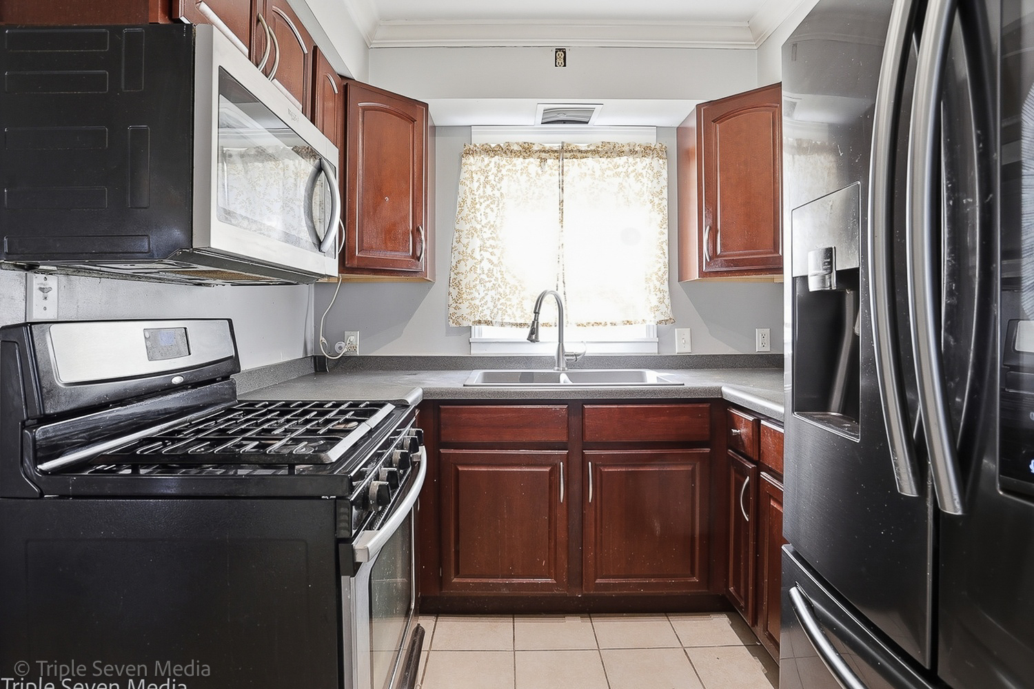 2357 Caton Farm Road Crest Hill, IL 60403 - Photo 6 of 9 Gallery Image 6