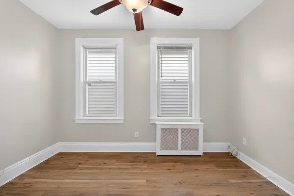 $2,650 | 105 West 6th Street, Bayonne, NJ 07002