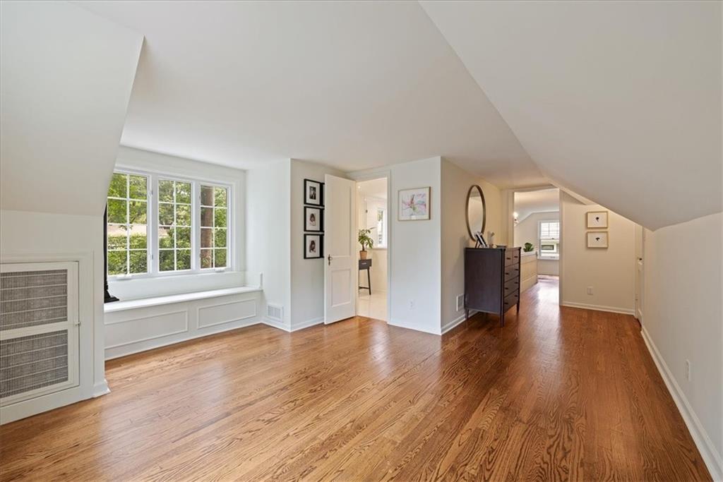 8020 Manor Road Leawood, KS 66206 - Photo 24 of 41 Gallery Image 24