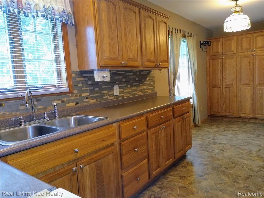 5151 Old State Road North Branch, MI 48461 - Photo 8 of 59