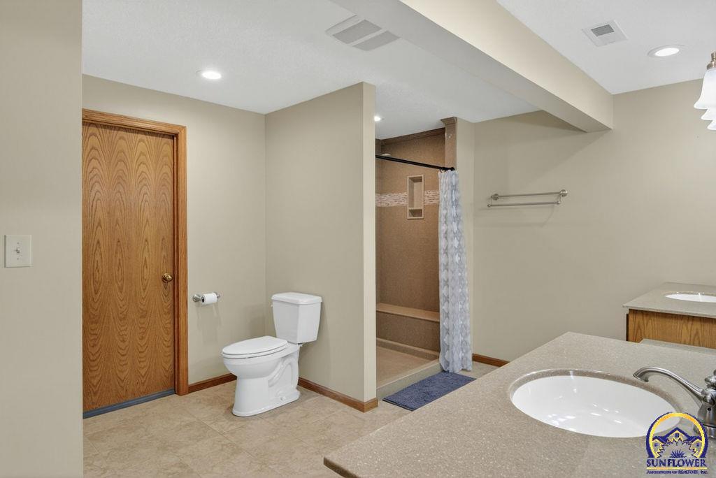 8040 Southwest 61st Street Topeka, KS 66610 - Photo 53 of 88
