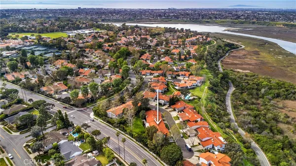 $2,050,000 | 2952 Quedada, Newport Beach, CA 92660