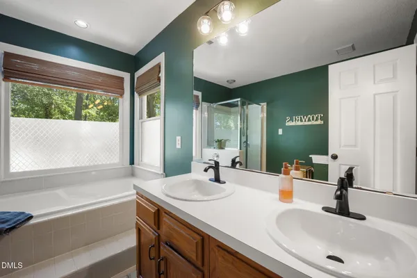 $550,000 | 1307 Chimney Hill Drive, Apex, NC 27502