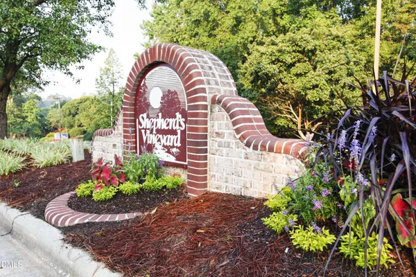 $550,000 | 1307 Chimney Hill Drive, Apex, NC 27502