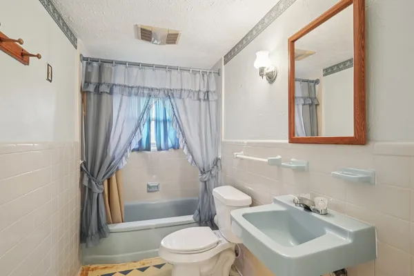 $339,900 | 4733 Oleander Street, Bacliff, TX 77518