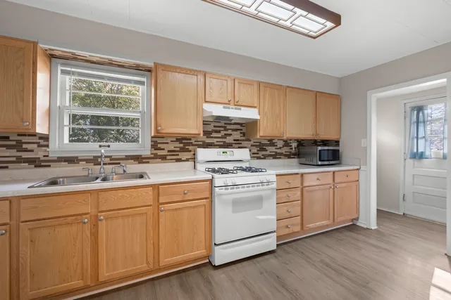 $165,000 | 233 Wildwood Drive, Round Lake Beach, IL 60073