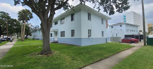 $1,249 | 500 South Beach Street, Unit K2, Daytona Beach, FL 32114