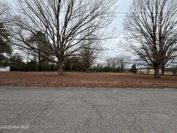 $41,000 | 1 Corner Fairly & Lanoca Avenue, Laurinburg, NC 28352