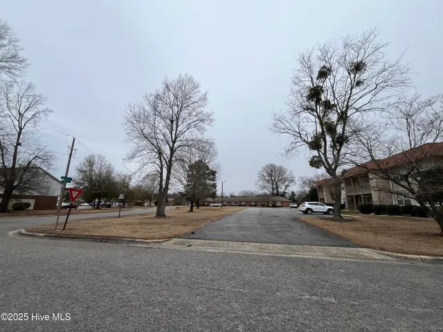 $41,000 | 1 Corner Fairly & Lanoca Avenue, Laurinburg, NC 28352