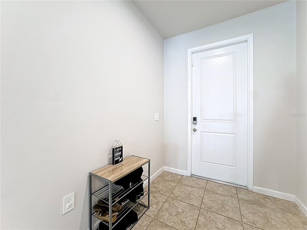 535 Rominger Loop Apopka, FL 32712 - Photo 8 of 56