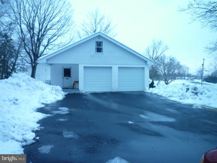 82 East Township Line Road Exton, PA 19341 - Photo 4 of 20 Garage