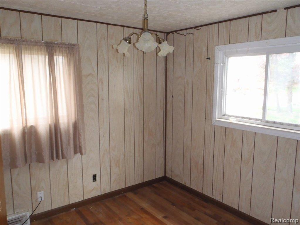 15230 Allen Road Taylor, MI 48180 - Photo 12 of 12 P3290075.JPG
