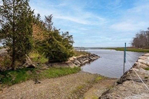 2 Sassamon Trail Marion, MA 02738 - Photo 5 of 10 a view of a backyard