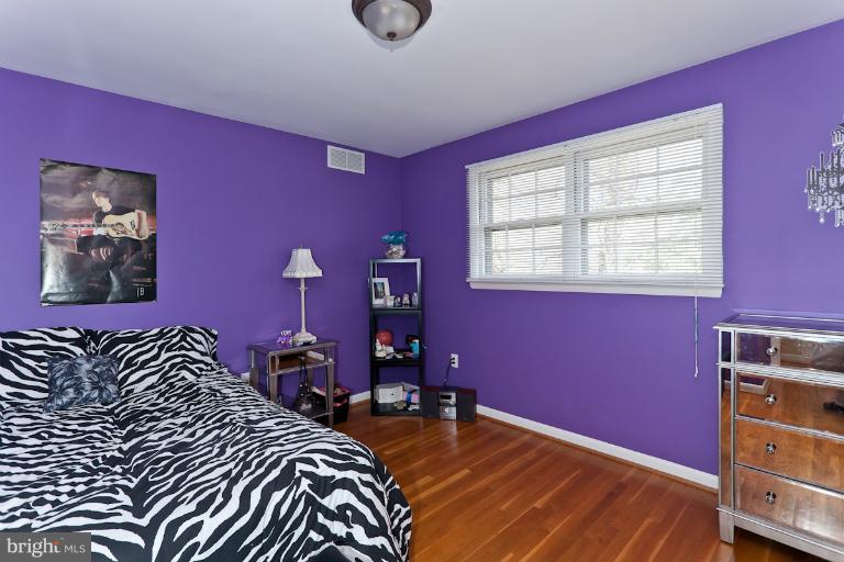 1803 Pot Spring Road Lutherville-Timonium, MD 21093 - Photo 17 of 29 Bedroom