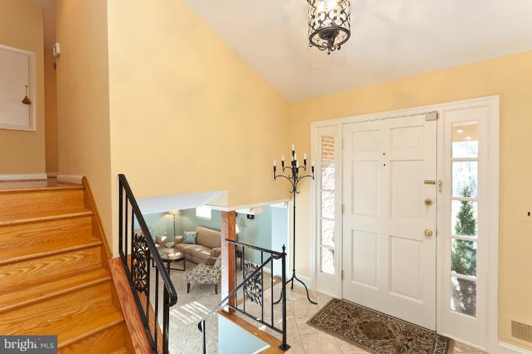1803 Pot Spring Road Lutherville-Timonium, MD 21093 - Photo 25 of 29 Foyer