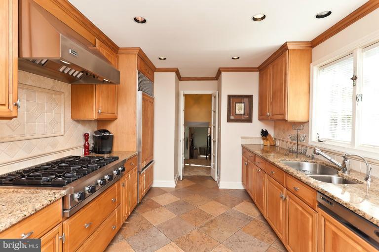1803 Pot Spring Road Lutherville-Timonium, MD 21093 - Photo 26 of 29 Kitchen