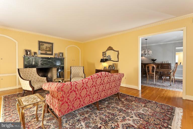 1803 Pot Spring Road Lutherville-Timonium, MD 21093 - Photo 27 of 29 Living Room