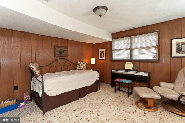 1803 Pot Spring Road Lutherville-Timonium, MD 21093 - Photo 29 of 29 Bedroom