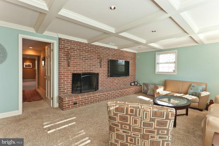 1803 Pot Spring Road Lutherville-Timonium, MD 21093 - Photo 6 of 29 Family Room