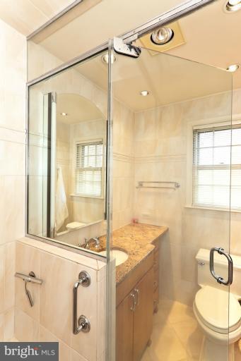 1803 Pot Spring Road Lutherville-Timonium, MD 21093 - Photo 10 of 29 Bath (Master)