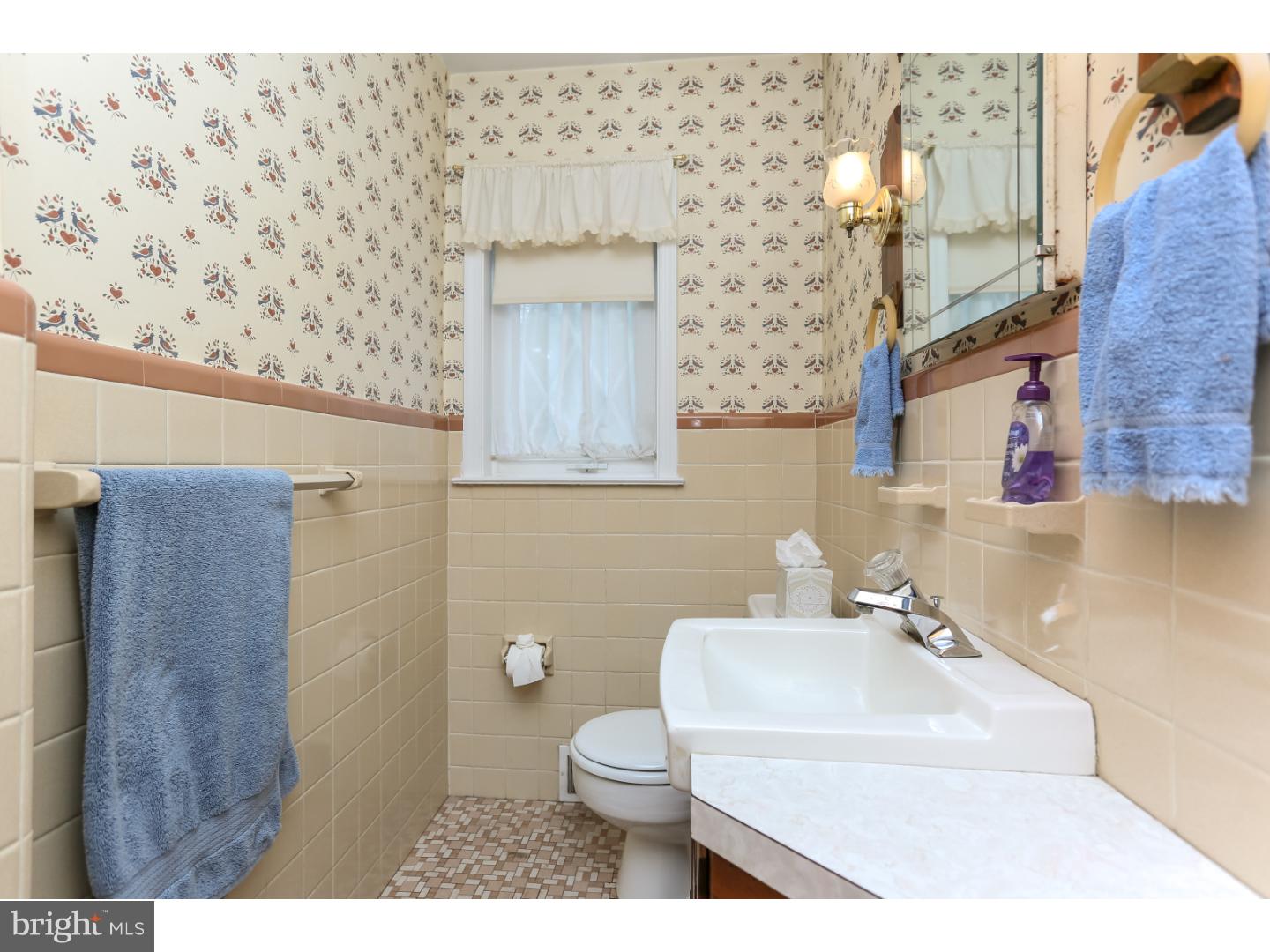 10 Oakford Road Wayne, PA 19087 - Photo 21 of 25 Bathroom