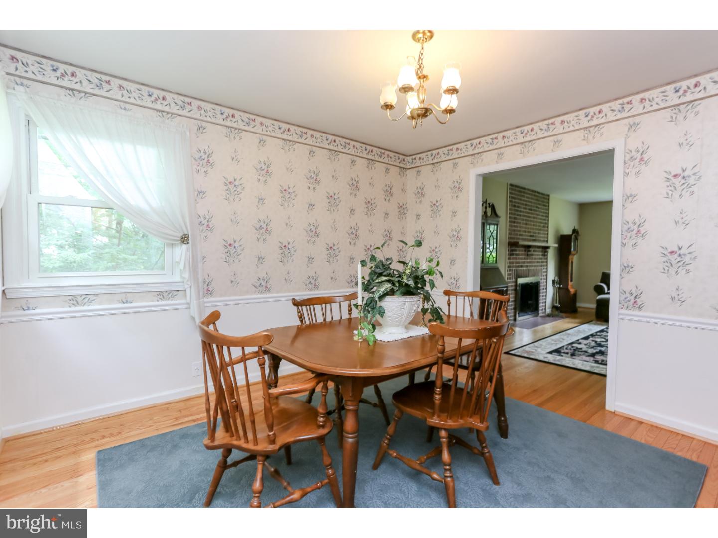10 Oakford Road Wayne, PA 19087 - Photo 7 of 25 Dining Room