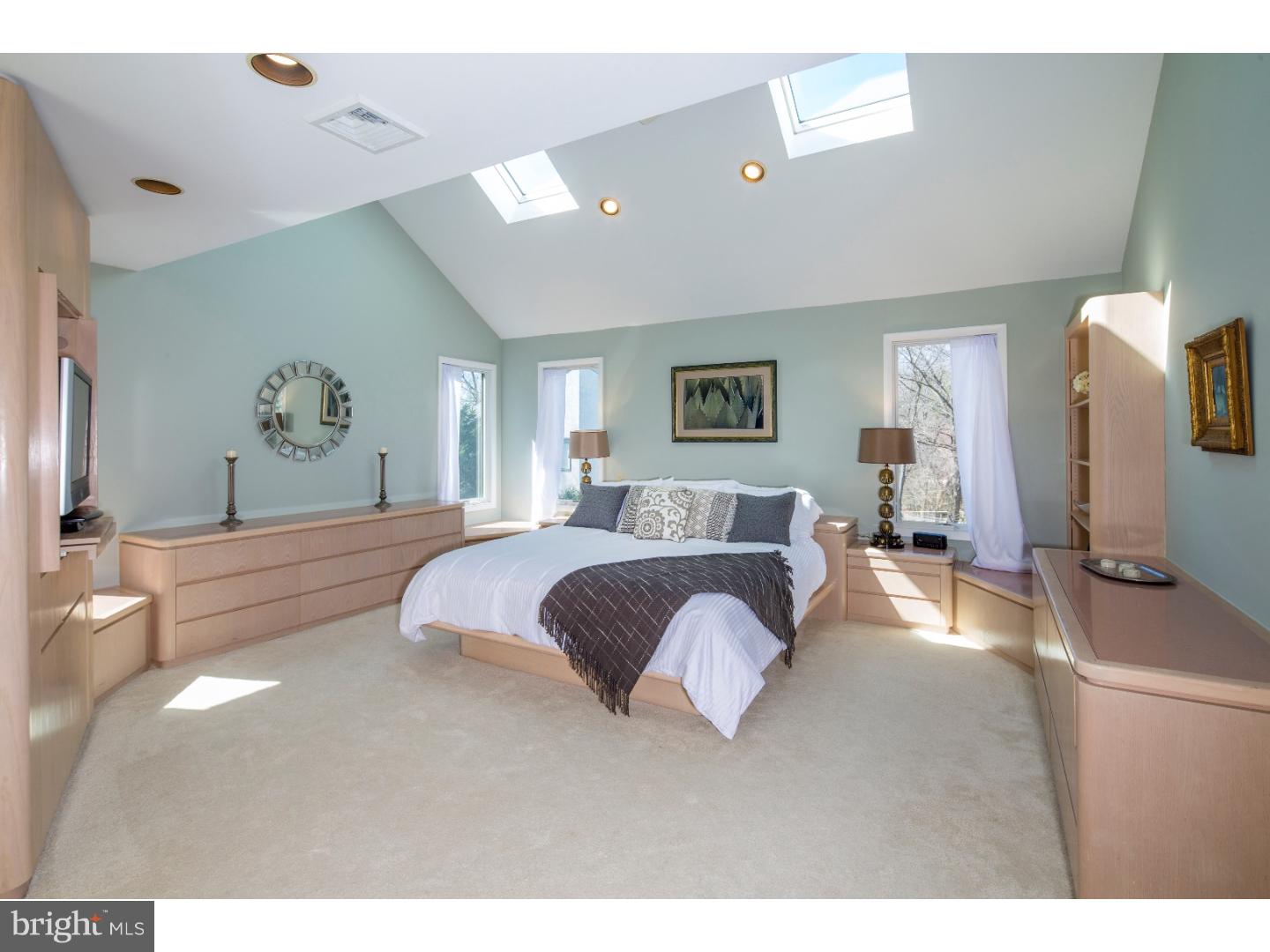 825 Stoke Road Villanova, PA 19085 - Photo 11 of 24