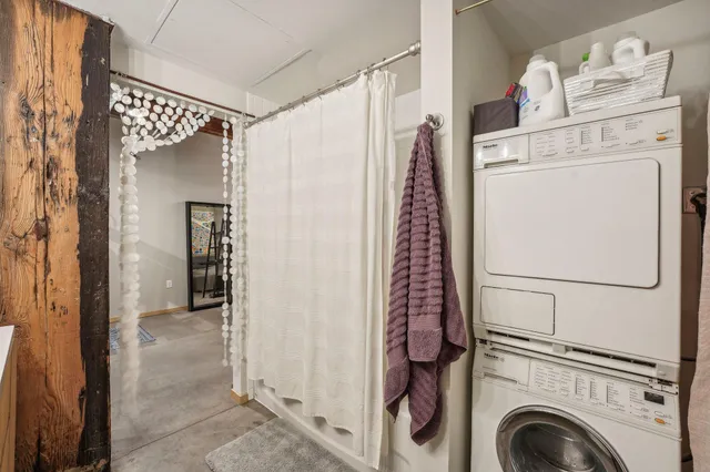 $189,000 | 406 Wacouta Street, Unit 308, St. Paul, MN 55101