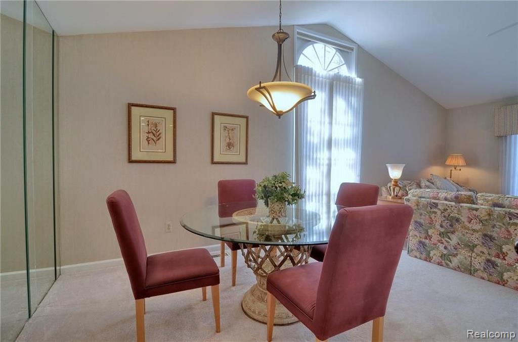 1472 Saddle Lane, Unit 167 Rochester Hills, MI 48306 - Photo 16 of 34
