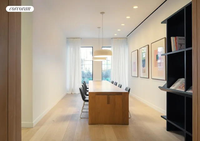 $1,170,000 | 234 East 46th Street, Unit 1505 | Midtown East