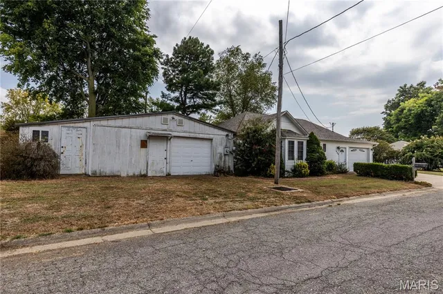 $95,000 | 402 Water Street, New Madrid, MO 63869