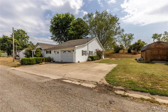 $95,000 | 402 Water Street, New Madrid, MO 63869