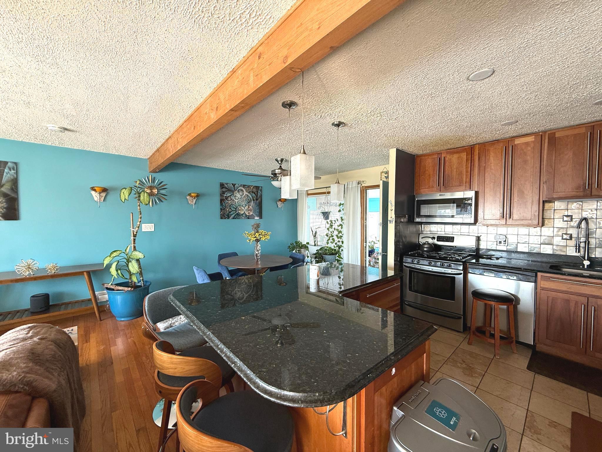 1000 Southridge Road Baltimore, MD 21228 - Photo 6 of 40