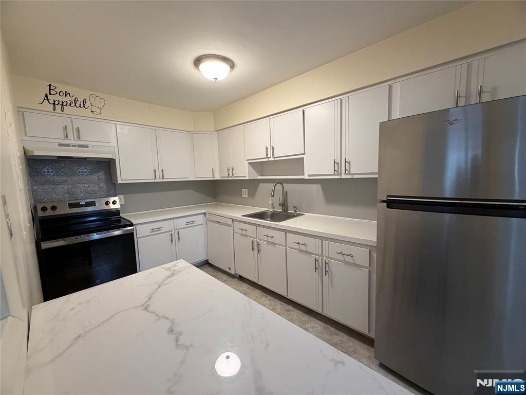 142 East Maple Street, Unit 142 Teaneck, NJ 07666 - Photo 2 of 7