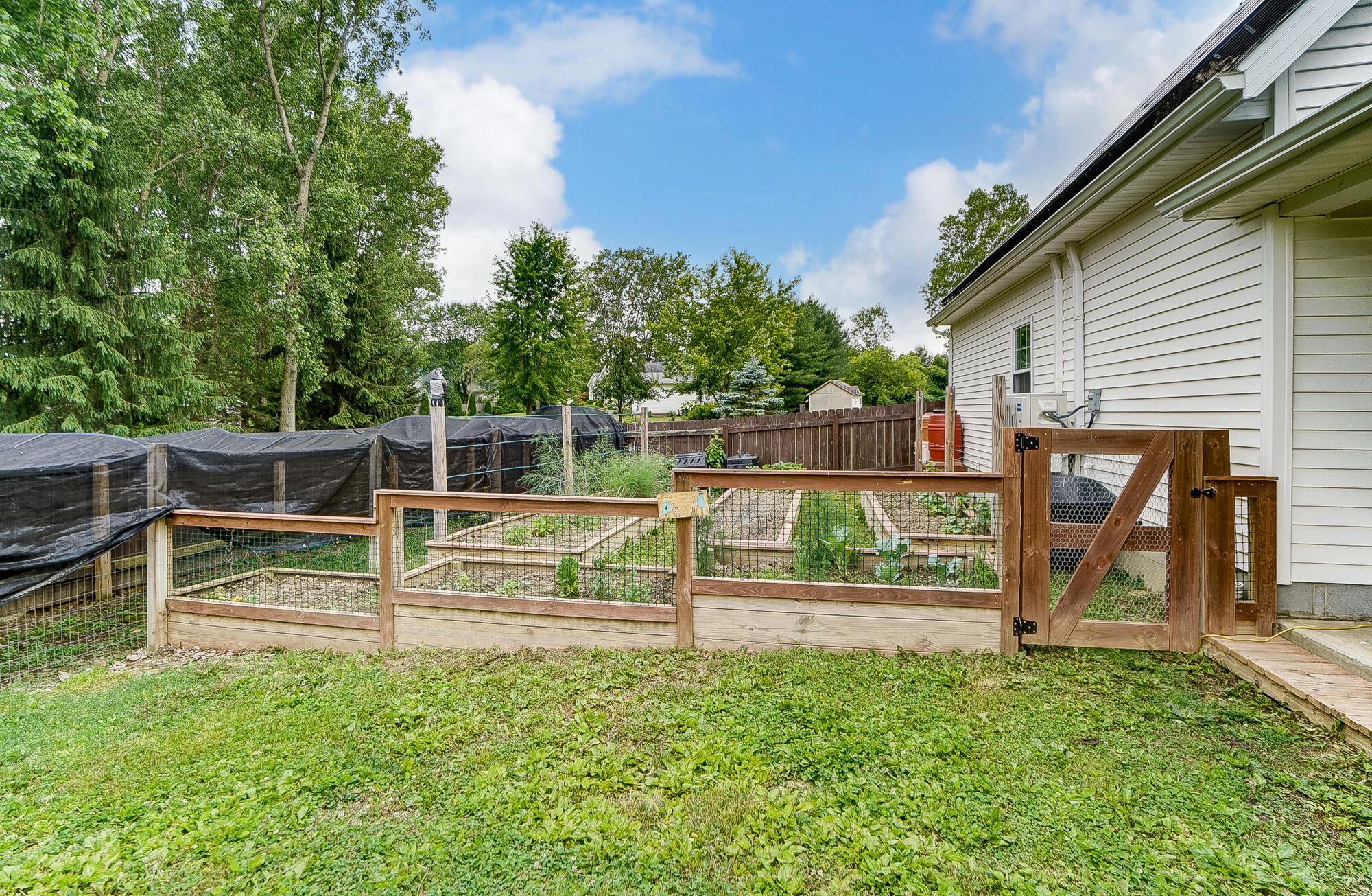 3944 Curve Road Delaware, OH 43015 - Photo 115 of 120 ORGANIC GARDEN