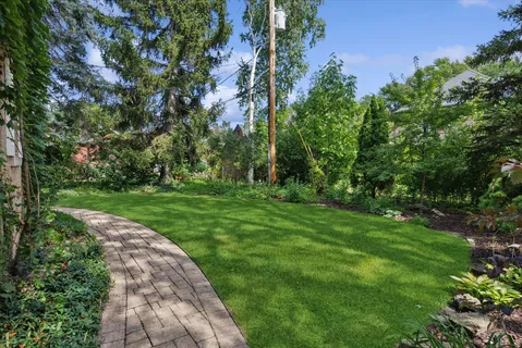 $989,900 | 6101 North Knox Avenue, Chicago, IL 60646