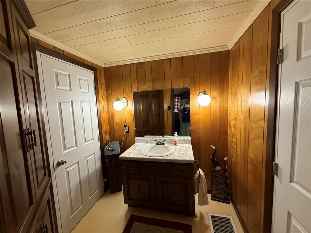 113 Ridge Avenue Homer City, PA 15748 - Photo 15 of 17