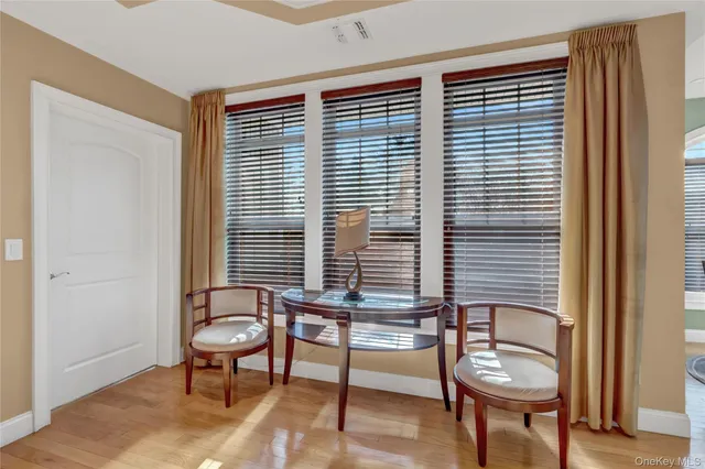 $849,990 | 514 Pacing Way, Unit 514, Westbury, NY 11590