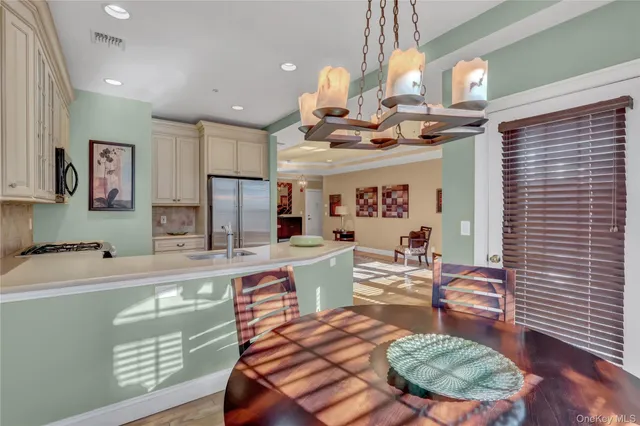 $849,990 | 514 Pacing Way, Unit 514, Westbury, NY 11590