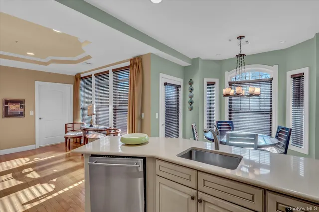 $849,990 | 514 Pacing Way, Unit 514, Westbury, NY 11590