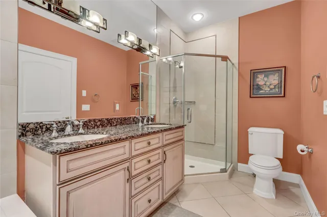 $849,990 | 514 Pacing Way, Unit 514, Westbury, NY 11590