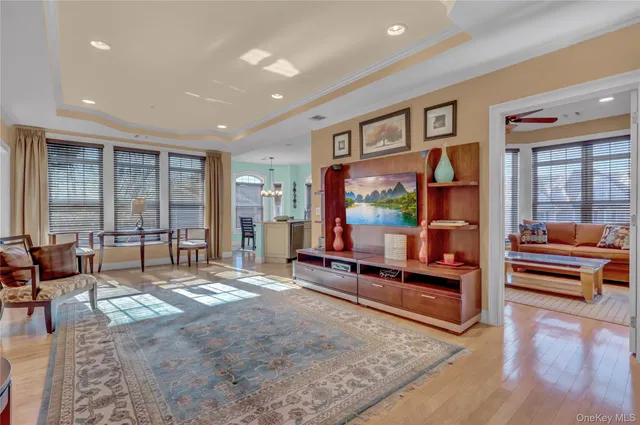 $849,990 | 514 Pacing Way, Unit 514, Westbury, NY 11590