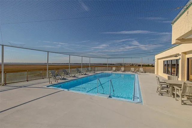 $2,200 | 1 Marina Drive, Unit 301, St. Simons Island, GA 31522