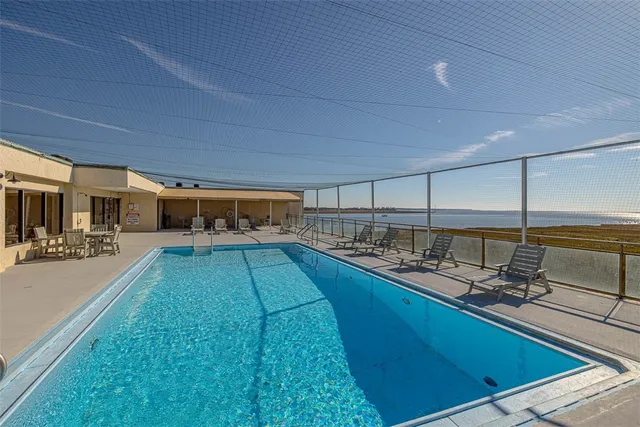 $2,200 | 1 Marina Drive, Unit 301, St. Simons Island, GA 31522
