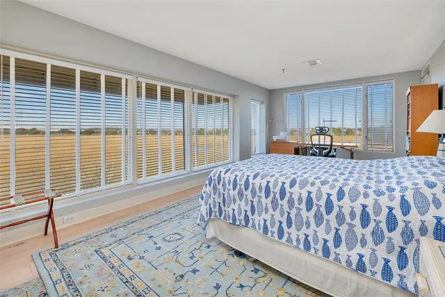 $2,200 | 1 Marina Drive, Unit 301, St. Simons Island, GA 31522