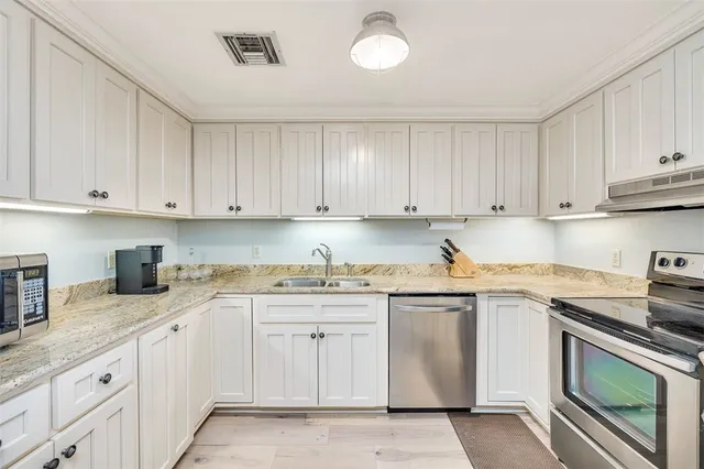 $2,200 | 1 Marina Drive, Unit 301, St. Simons Island, GA 31522